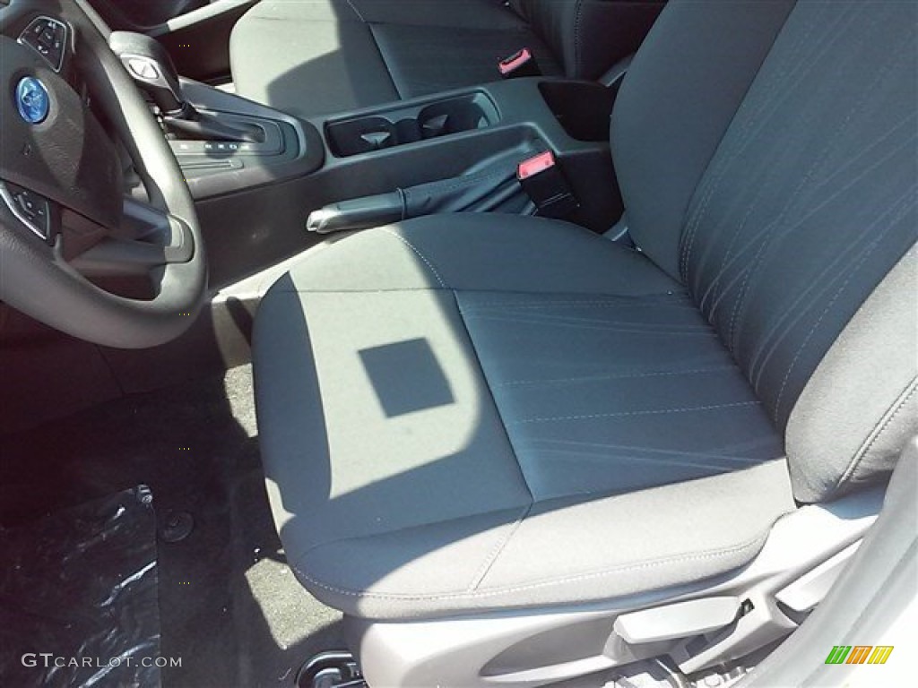 2015 Focus S Sedan - Oxford White / Charcoal Black photo #31