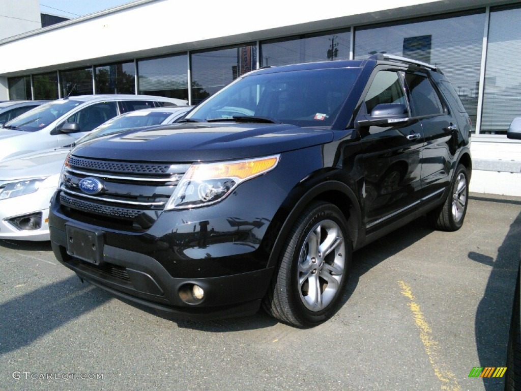 2015 Explorer Limited 4WD - Tuxedo Black / Charcoal Black photo #3