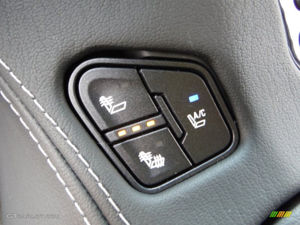 2016 Chevrolet Tahoe LTZ 4WD Controls Photo #106812495