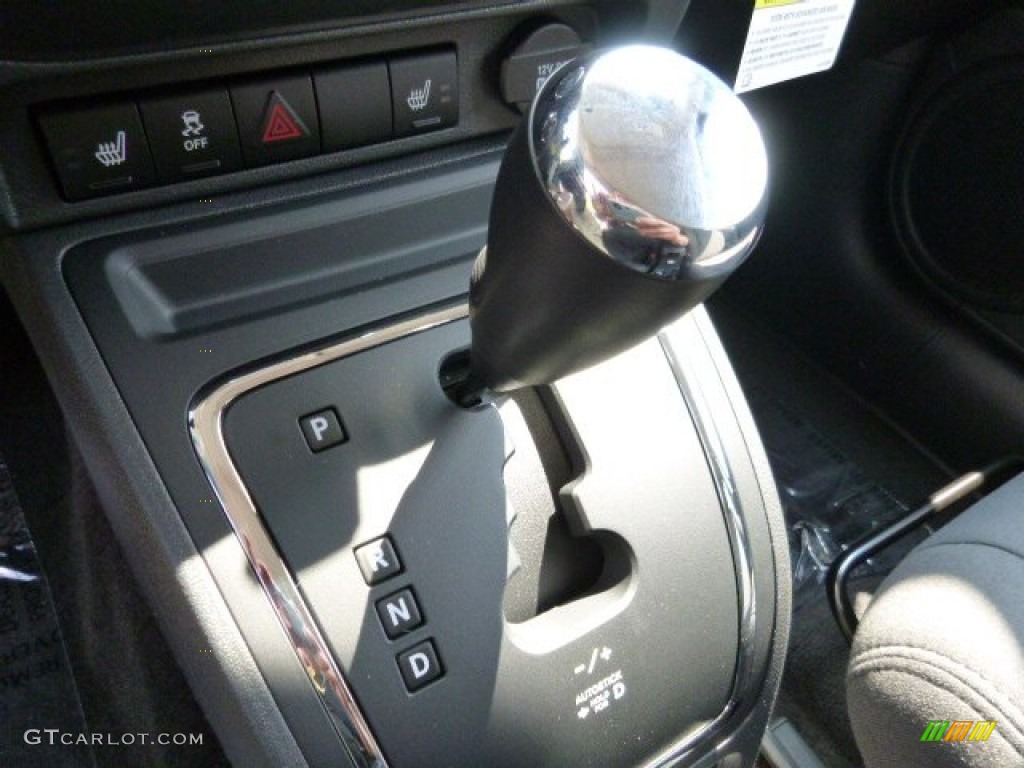 2016 Jeep Patriot Latitude 4x4 Transmission Photos