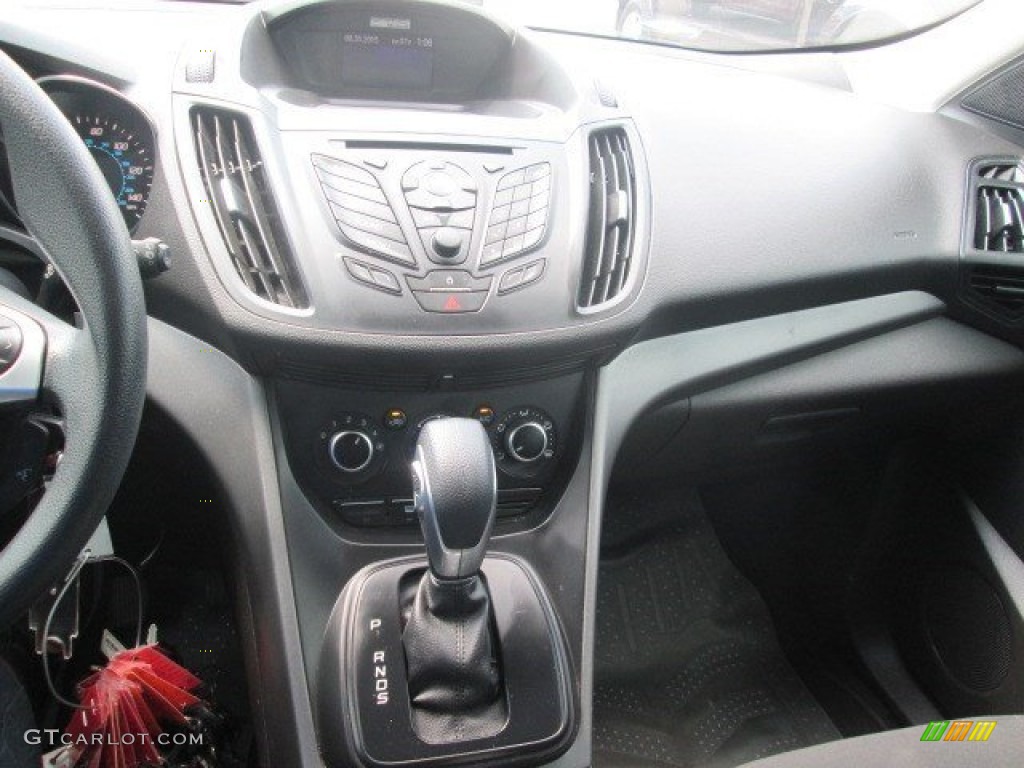 2013 Escape S - Tuxedo Black Metallic / Charcoal Black photo #19