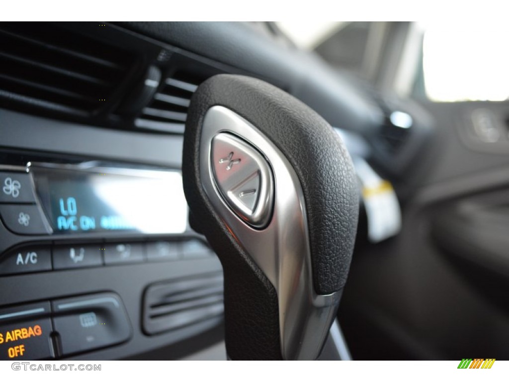 2016 Escape SE - Ingot Silver Metallic / Charcoal Black photo #18