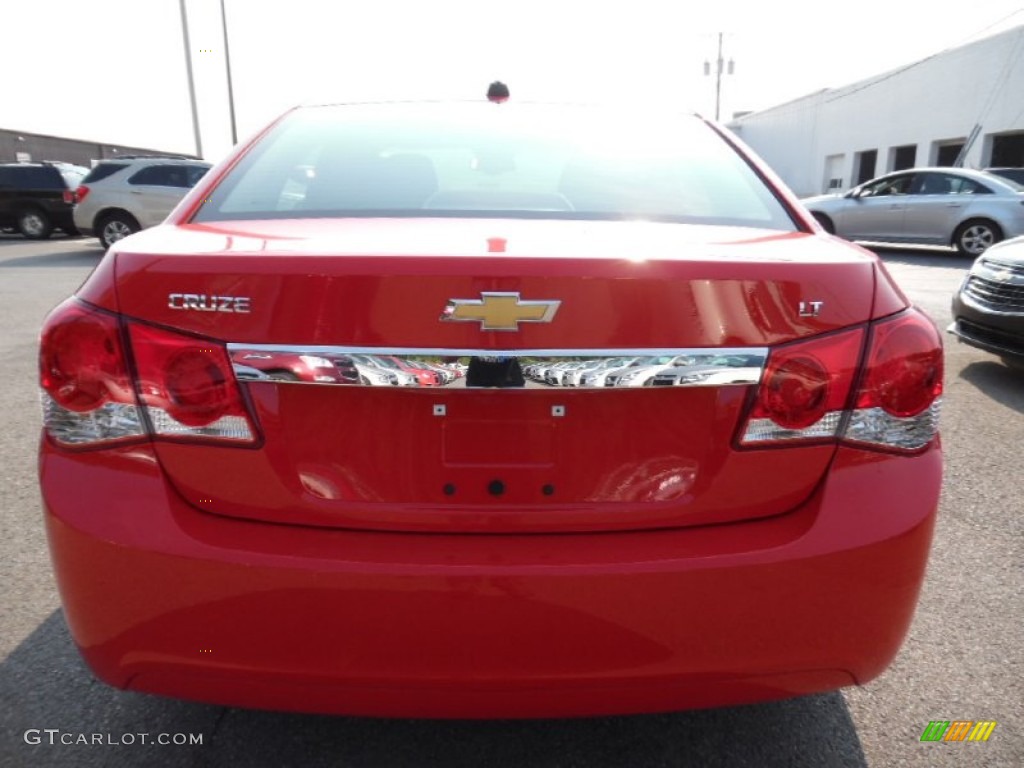 2016 Cruze Limited LT - Red Hot / Jet Black photo #7