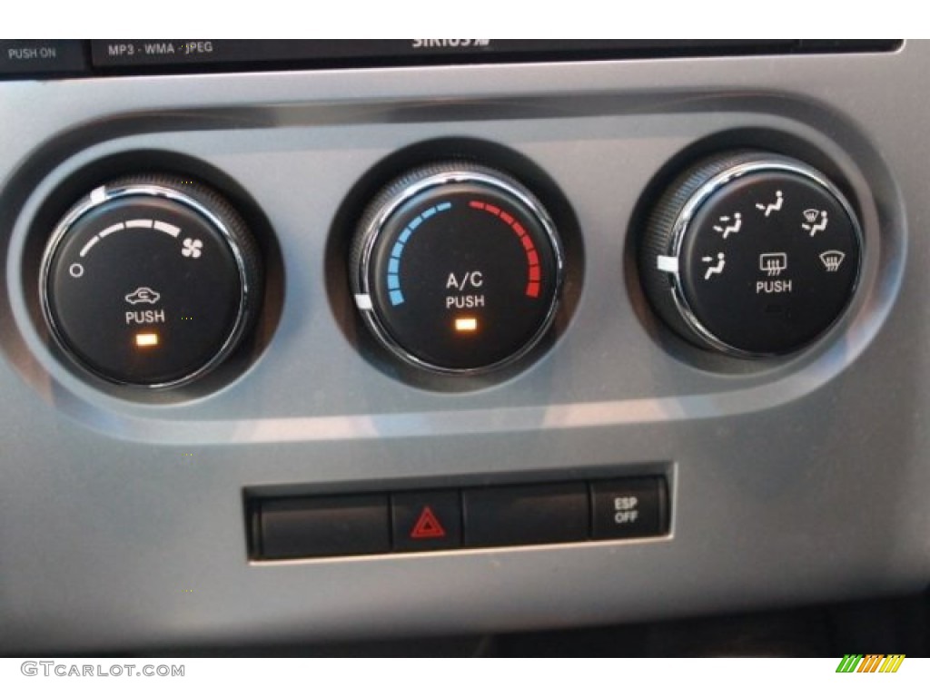 2010 Challenger SE - Stone White / Dark Slate Gray photo #20