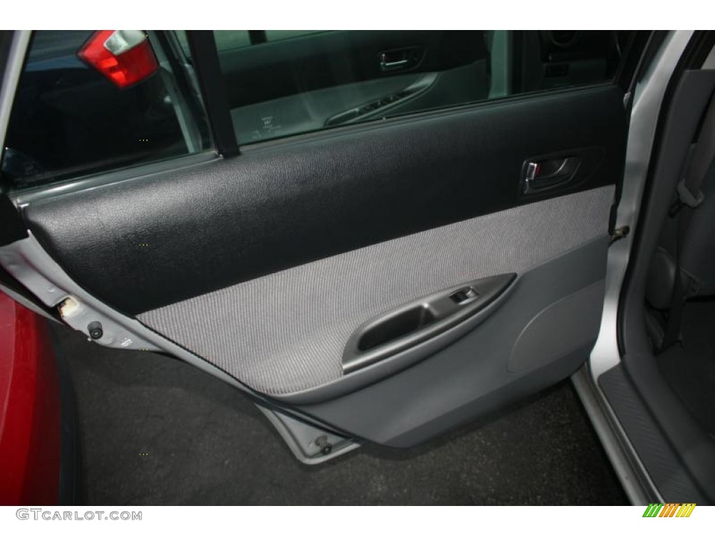 2004 MAZDA6 s Sport Wagon - Glacier Silver Metallic / Gray photo #13