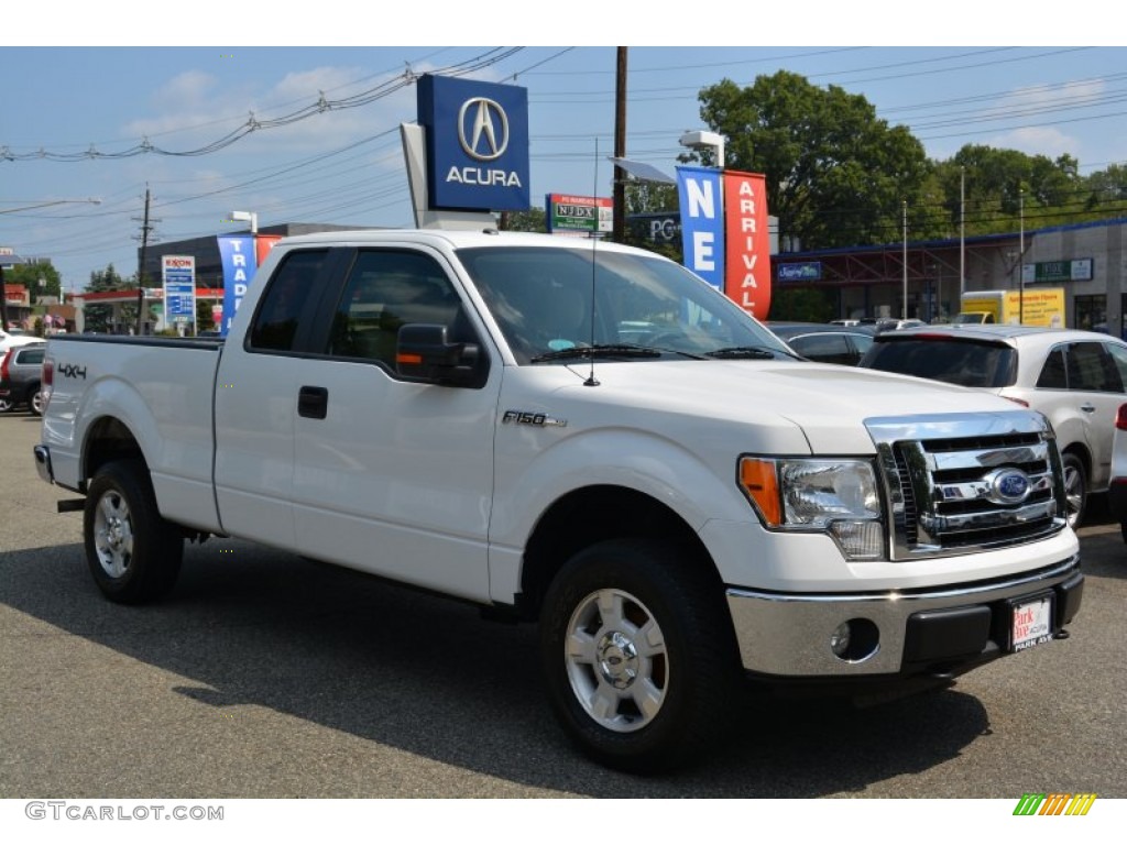 2010 F150 XLT SuperCab 4x4 - Oxford White / Medium Stone photo #1