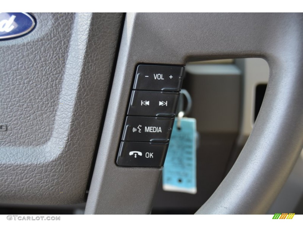 2010 F150 XLT SuperCab 4x4 - Oxford White / Medium Stone photo #18