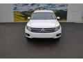 Candy White - Tiguan SE Photo No. 6