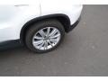 Candy White - Tiguan SE Photo No. 9