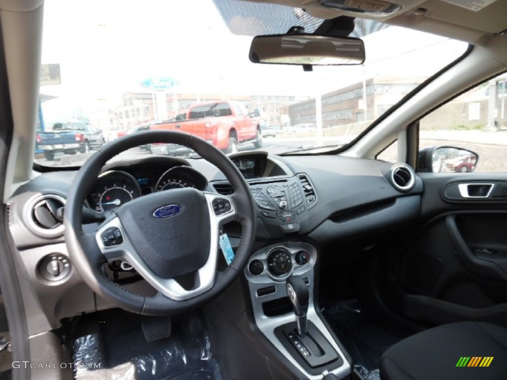 2016 Fiesta SE Hatchback - Shadow Black / Charcoal Black photo #14