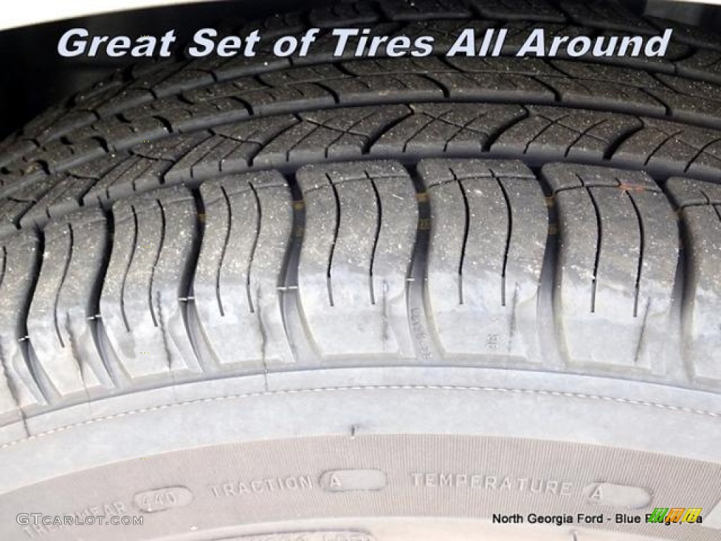 2015 Explorer 4WD - Oxford White / Medium Light Stone photo #10