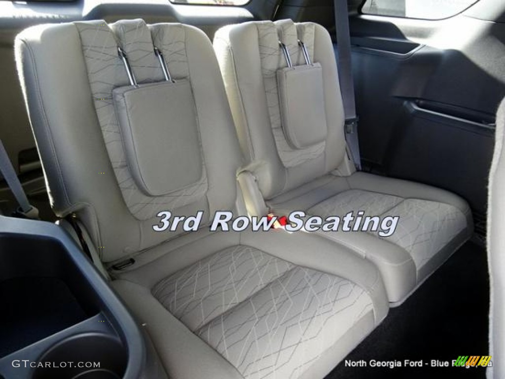 2015 Explorer 4WD - Oxford White / Medium Light Stone photo #17