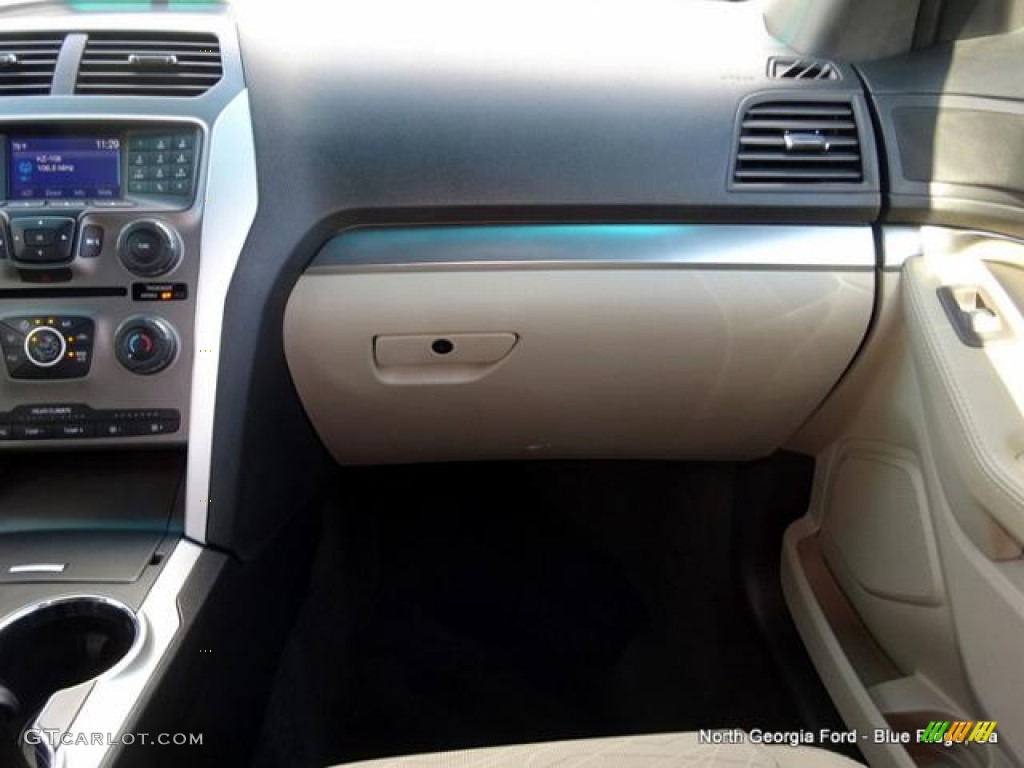 2015 Explorer 4WD - Oxford White / Medium Light Stone photo #22