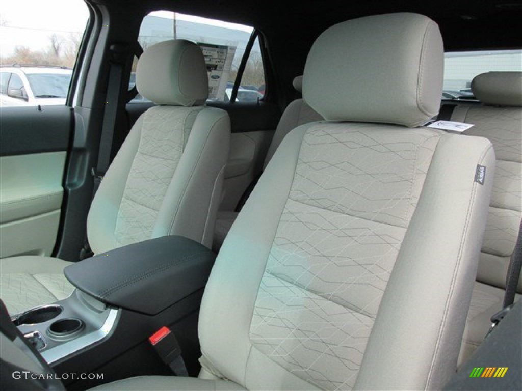 2015 Explorer FWD - Oxford White / Medium Light Stone photo #24