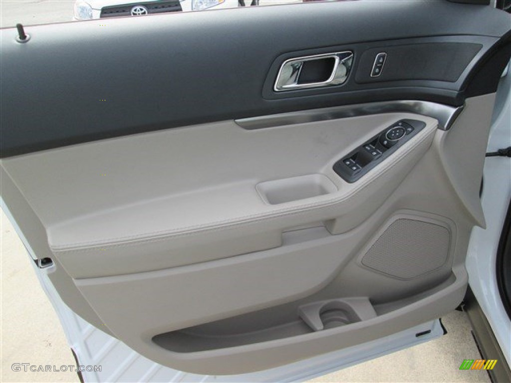 2015 Explorer FWD - Oxford White / Medium Light Stone photo #27