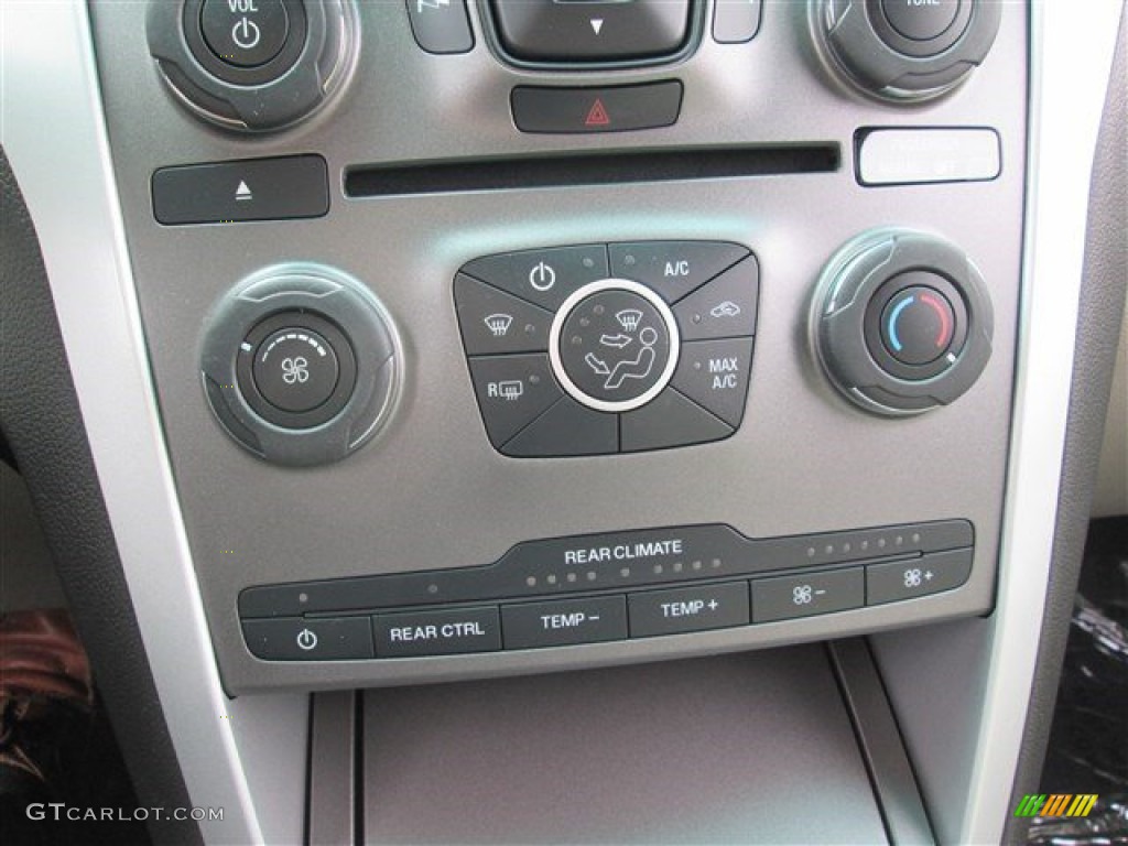 2015 Explorer FWD - Oxford White / Medium Light Stone photo #35