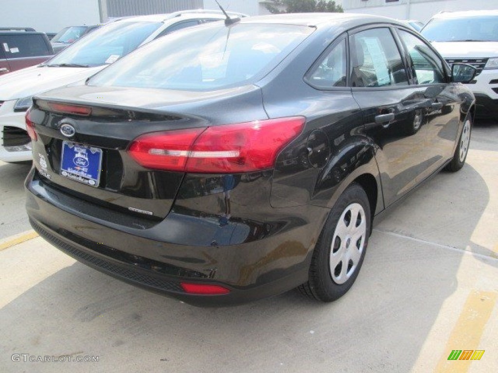 2015 Focus S Sedan - Tuxedo Black Metallic / Charcoal Black photo #12