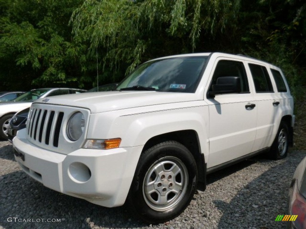 Stone White Clearcoat Jeep Patriot