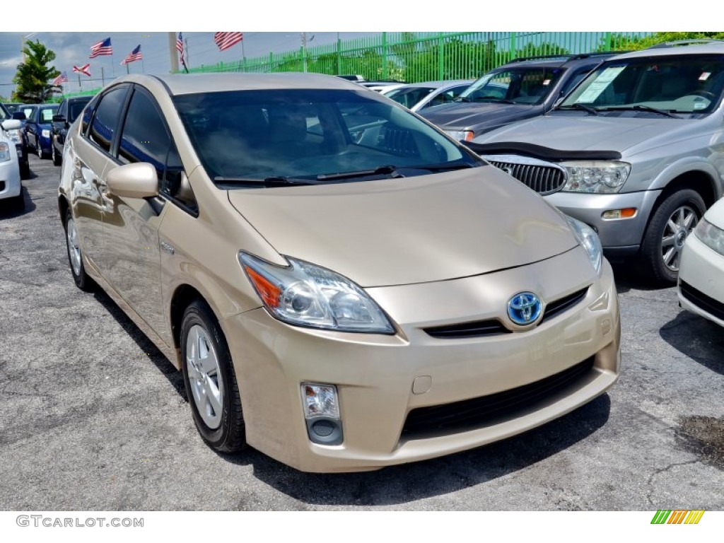 2010 Prius Hybrid II - Sandy Beach Metallic / Dark Gray photo #3