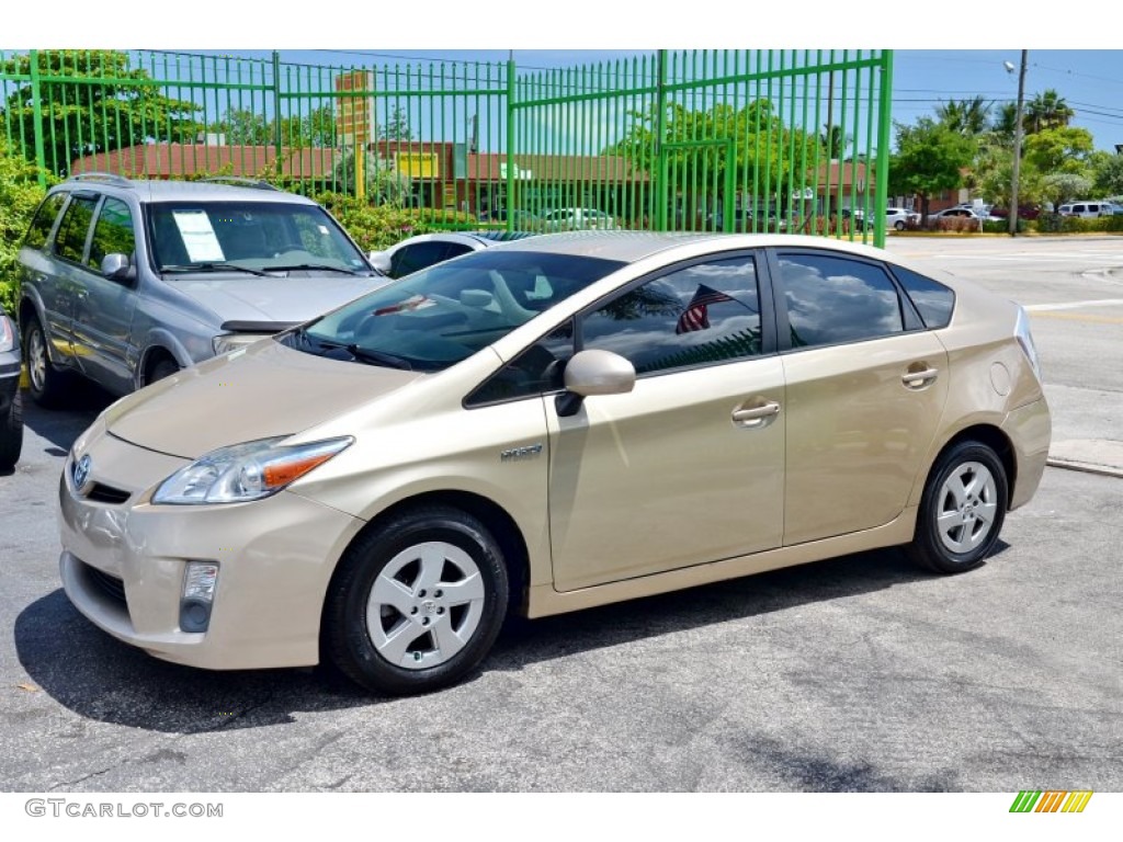 2010 Prius Hybrid II - Sandy Beach Metallic / Dark Gray photo #16