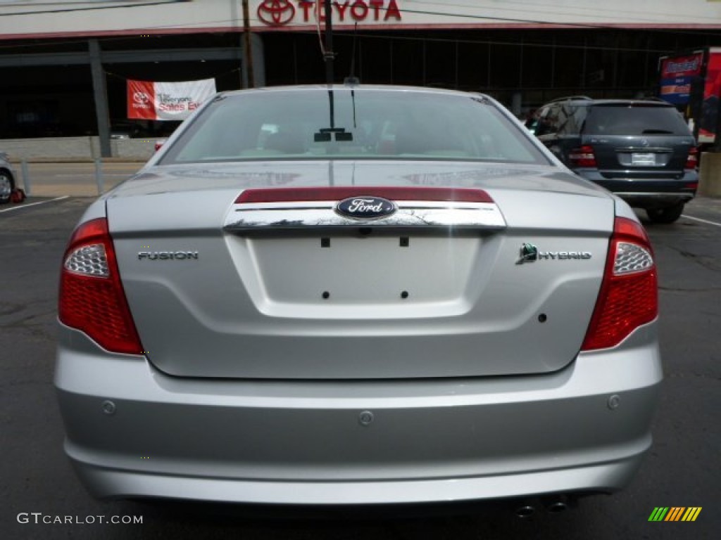 2010 Fusion Hybrid - Brilliant Silver Metallic / Medium Light Stone photo #16