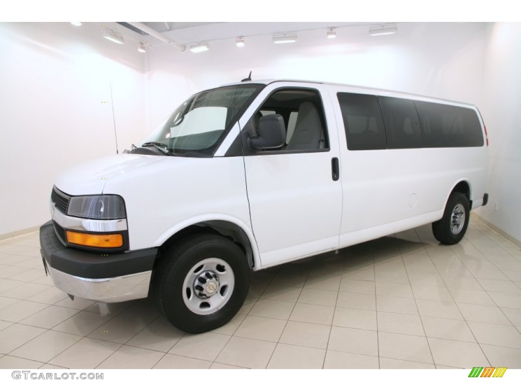 2014 Chevrolet Express 3500 Passenger Extended LT Exterior Photos
