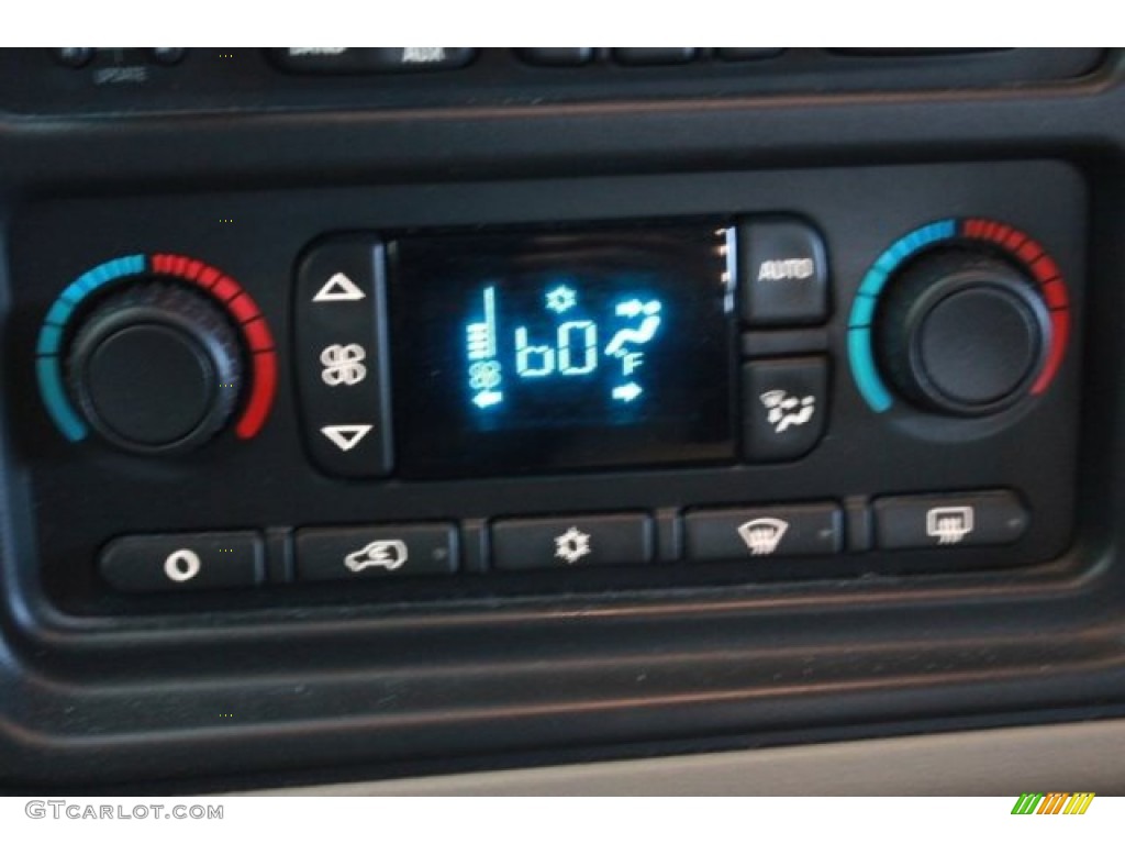 2004 Suburban 1500 LT - Sport Red Metallic / Tan/Neutral photo #22
