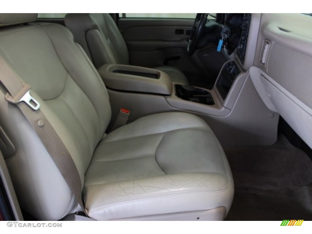 2004 Suburban 1500 LT - Sport Red Metallic / Tan/Neutral photo #44