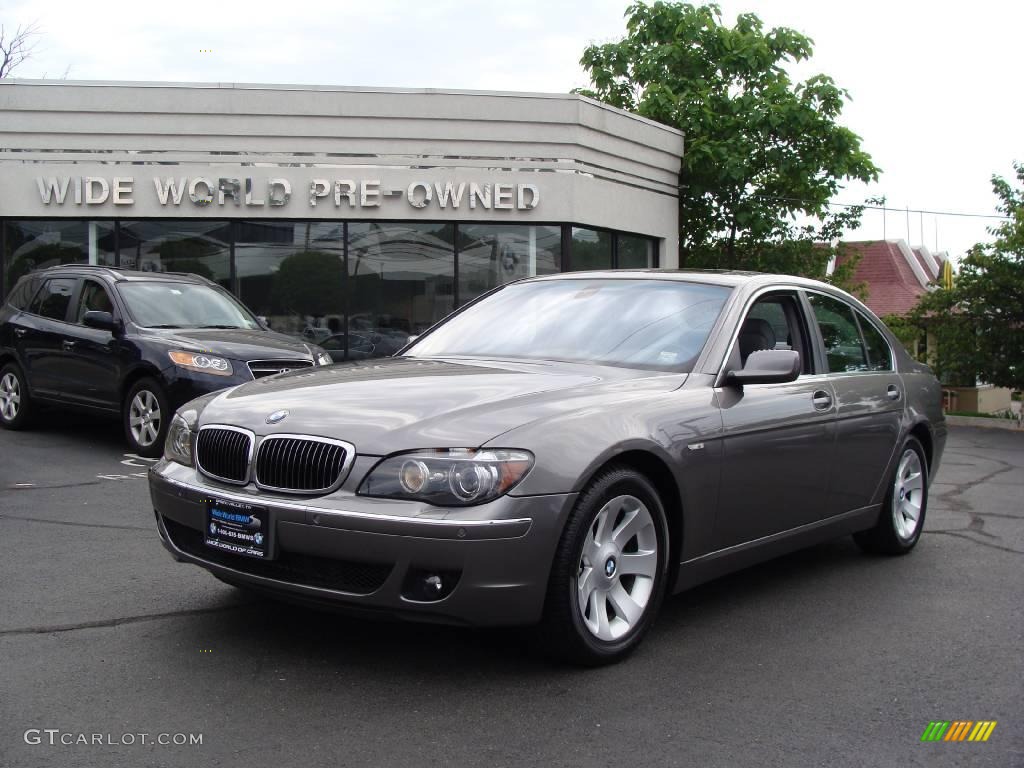 Titanium Silver Metallic BMW 7 Series