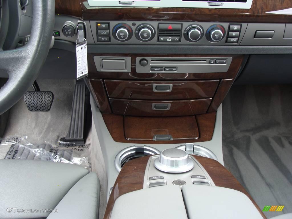 2006 7 Series 750i Sedan - Titanium Silver Metallic / Basalt Grey/Flannel Grey photo #13