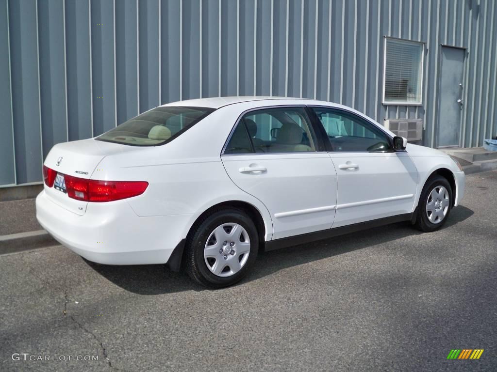 2005 Accord LX Sedan - Taffeta White / Ivory photo #3