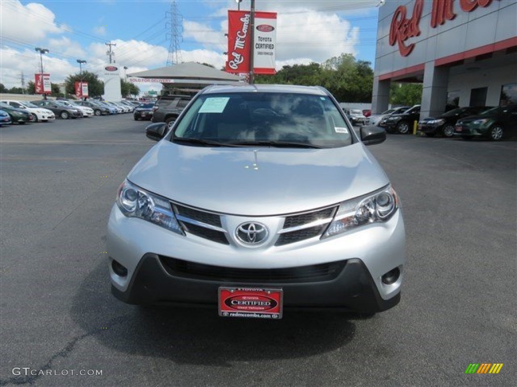 2014 RAV4 LE - Classic Silver Metallic / Black photo #3