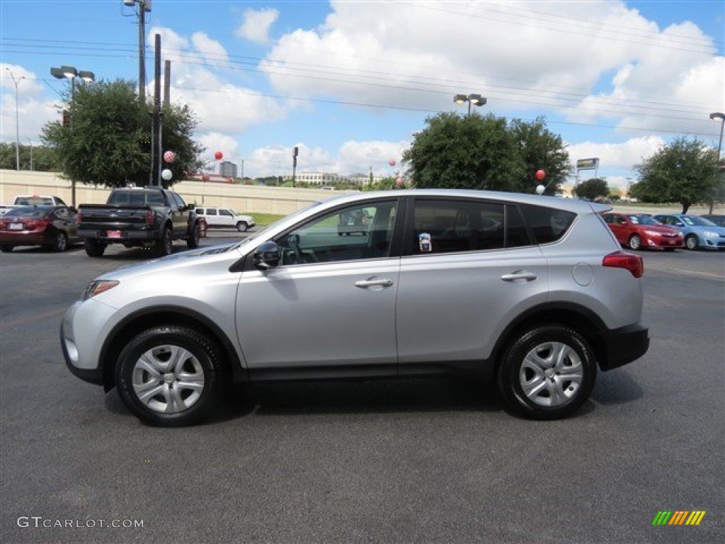 2014 RAV4 LE - Classic Silver Metallic / Black photo #5