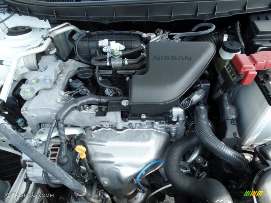 2013 Nissan Rogue S Engine Photos