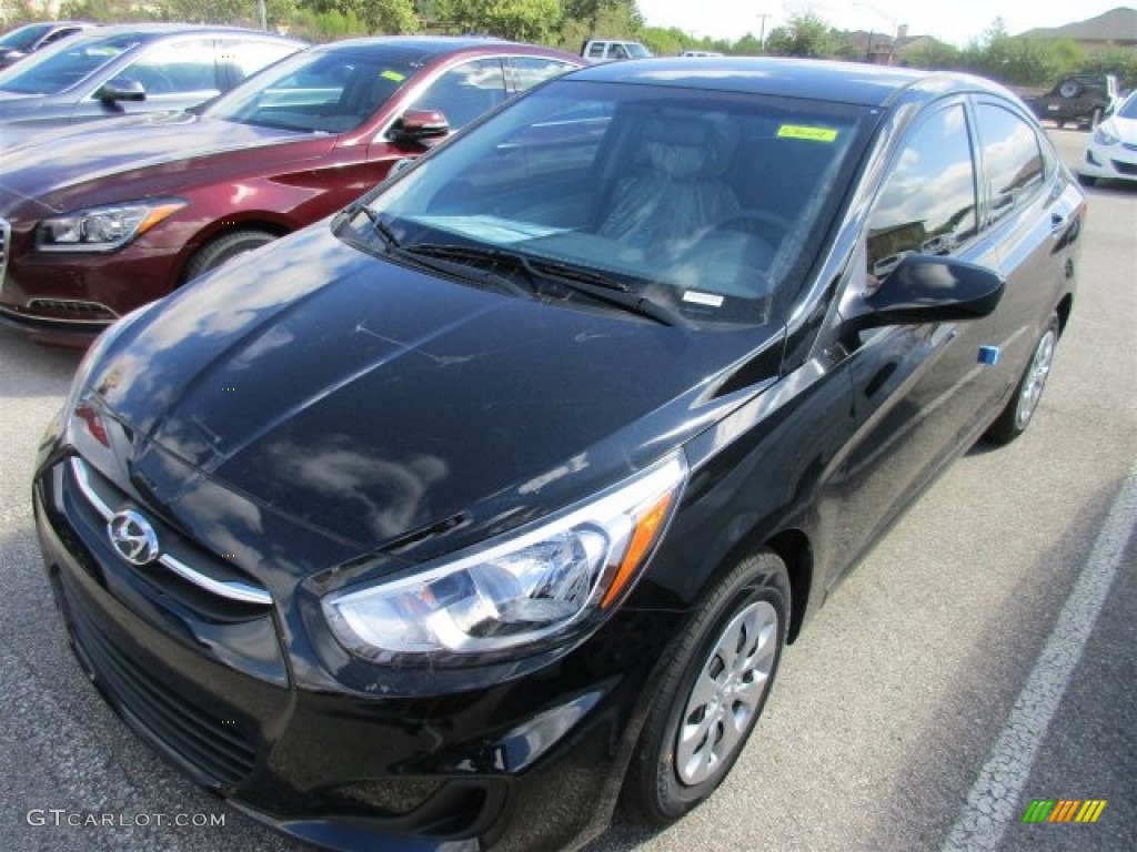 Ultra Black 2016 Hyundai Accent SE Sedan Exterior Photo #106897823