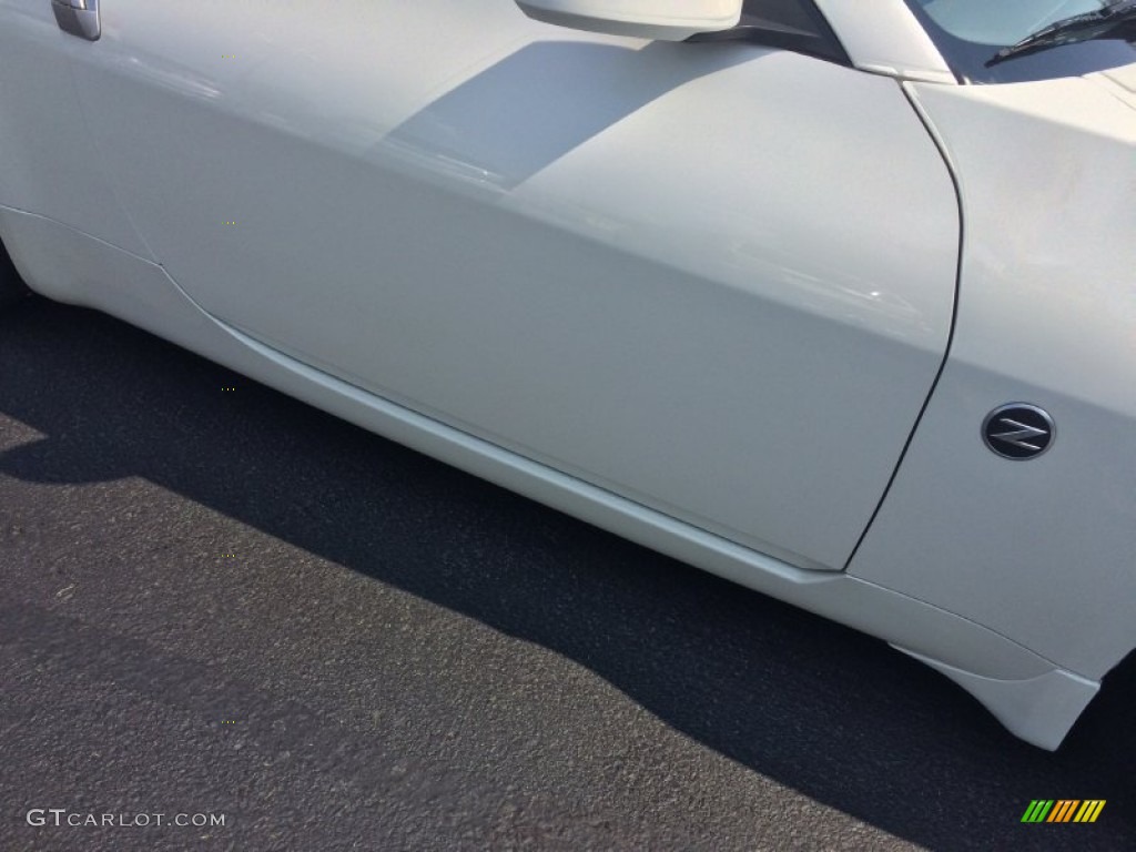 2005 350Z Touring Roadster - Pikes Peak White Pearl / Frost photo #19