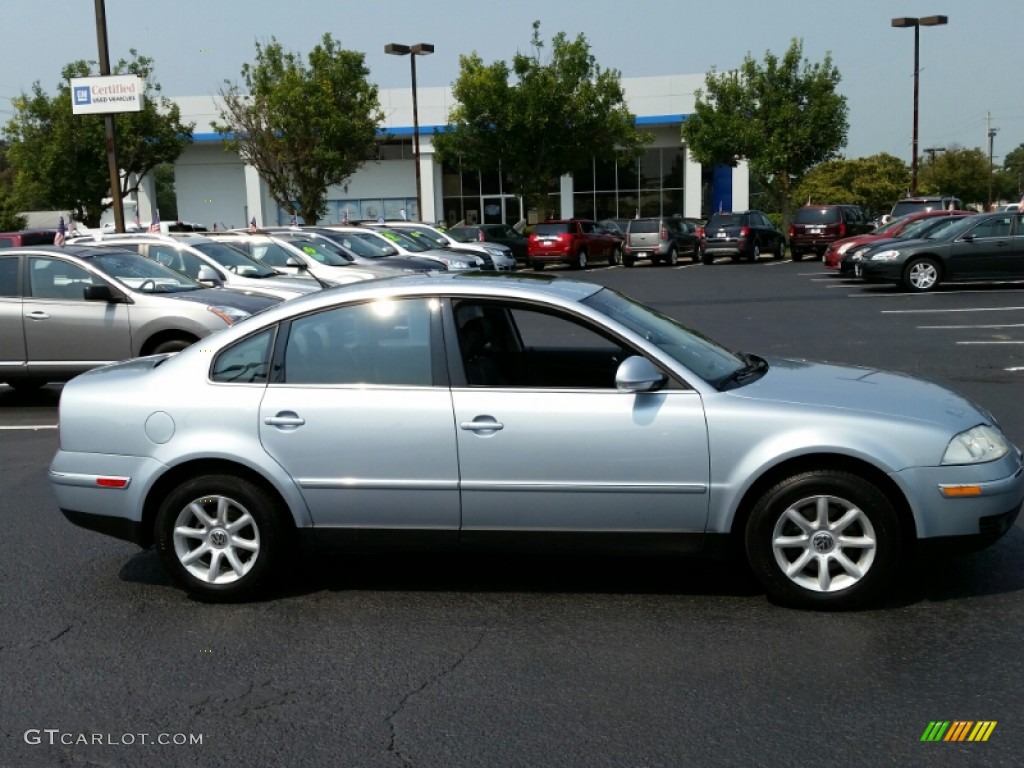 Reflex Silver Metallic 2004 Volkswagen Passat GLS Sedan Exterior Photo #106907566