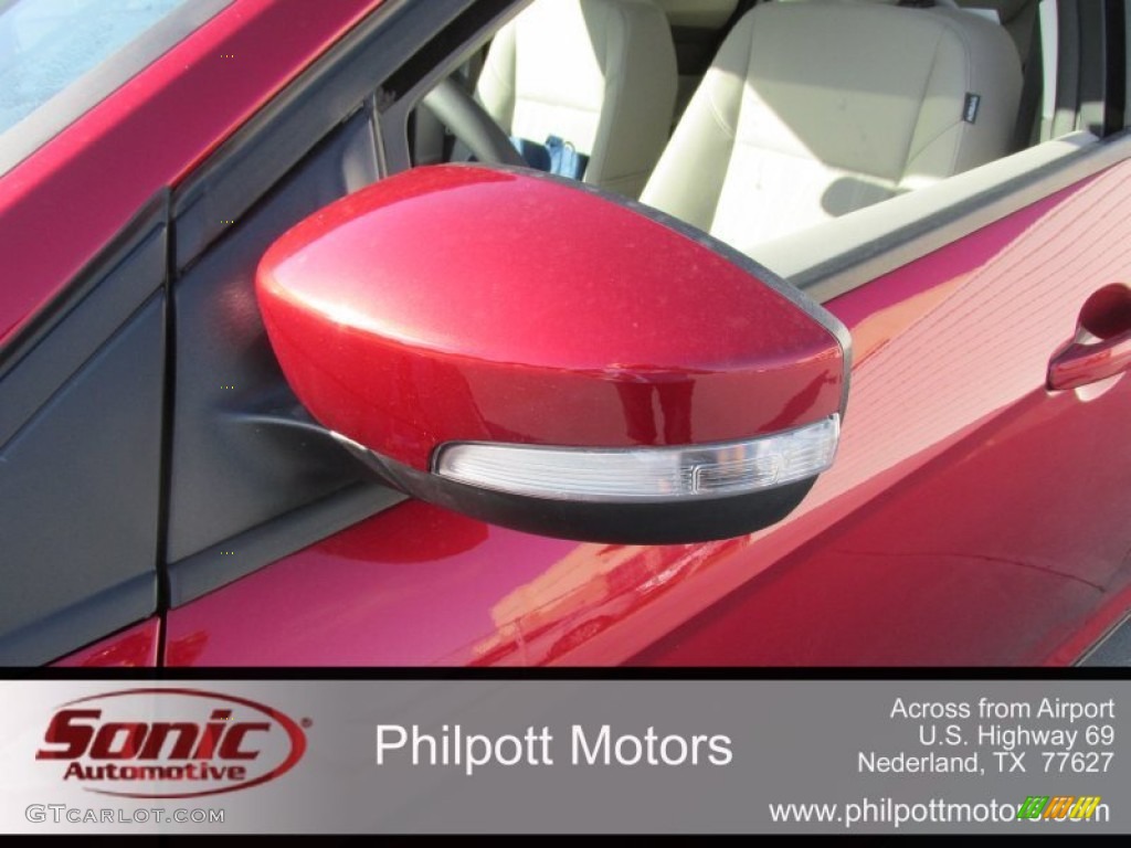 2015 Focus SE Hatchback - Ruby Red Metallic / Charcoal Black photo #12