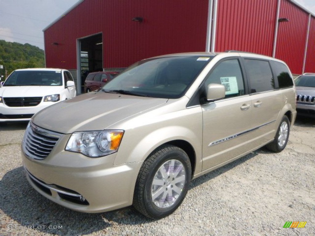 Cashmere/Sandstone Pearl 2016 Chrysler Town & Country Touring Exterior Photo #106919656