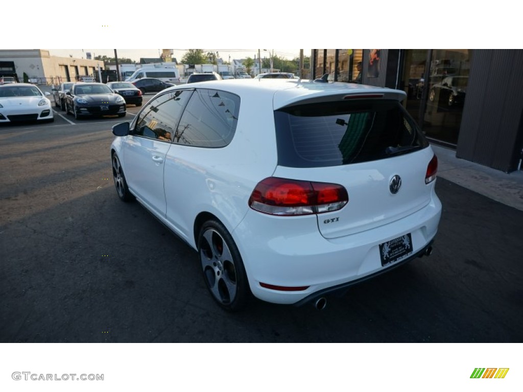 2013 GTI 2 Door - Candy White / Interlagos Plaid Cloth photo #3