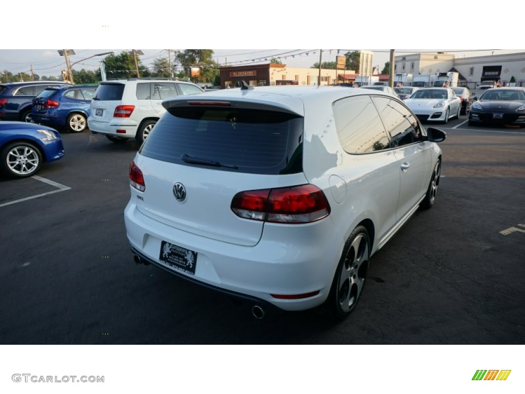 2013 GTI 2 Door - Candy White / Interlagos Plaid Cloth photo #4