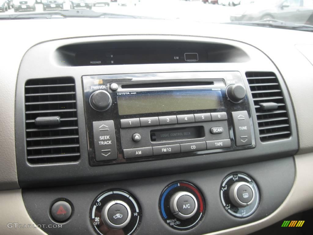 2005 Camry LE - Black / Taupe photo #8