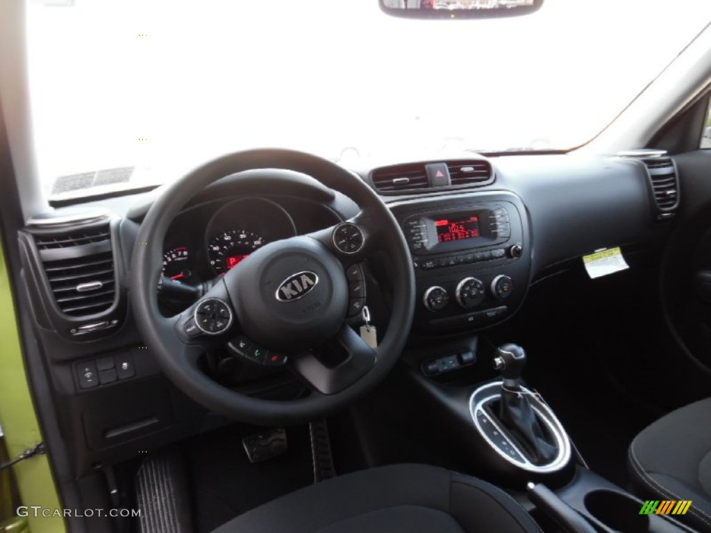 Black Interior 2016 Kia Soul Standard Soul Model Photo #106927590