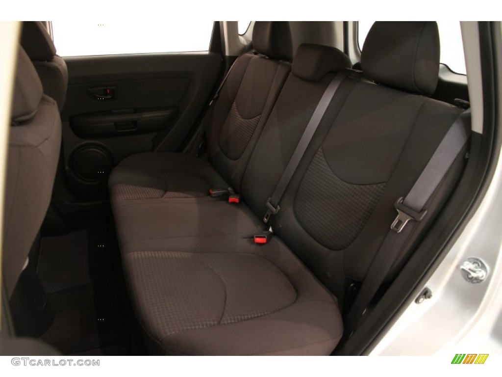 2011 Soul 1.6 - Bright Silver / Black Cloth photo #13