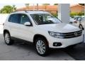 Candy White - Tiguan SE Photo No. 1