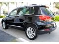 Deep Black Metallic - Tiguan SE Photo No. 7