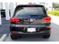 Deep Black Metallic - Tiguan SE Photo No. 8