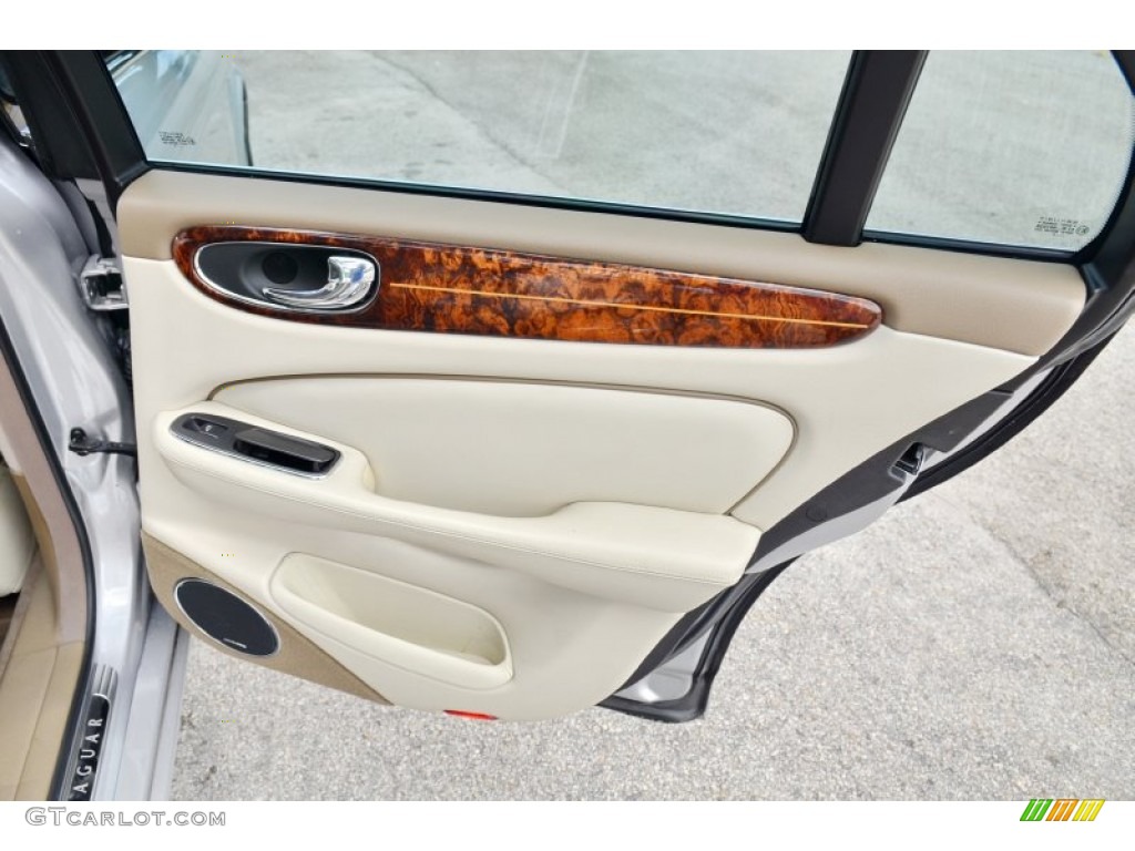 2004 Jaguar XJ Vanden Plas Ivory Door Panel Photo #106937556