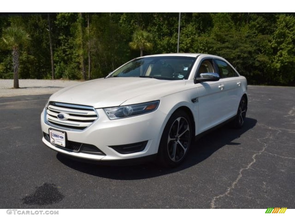 2015 Taurus Limited - Oxford White / Dune photo #1