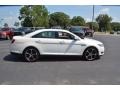 2015 Oxford White Ford Taurus Limited  photo #4